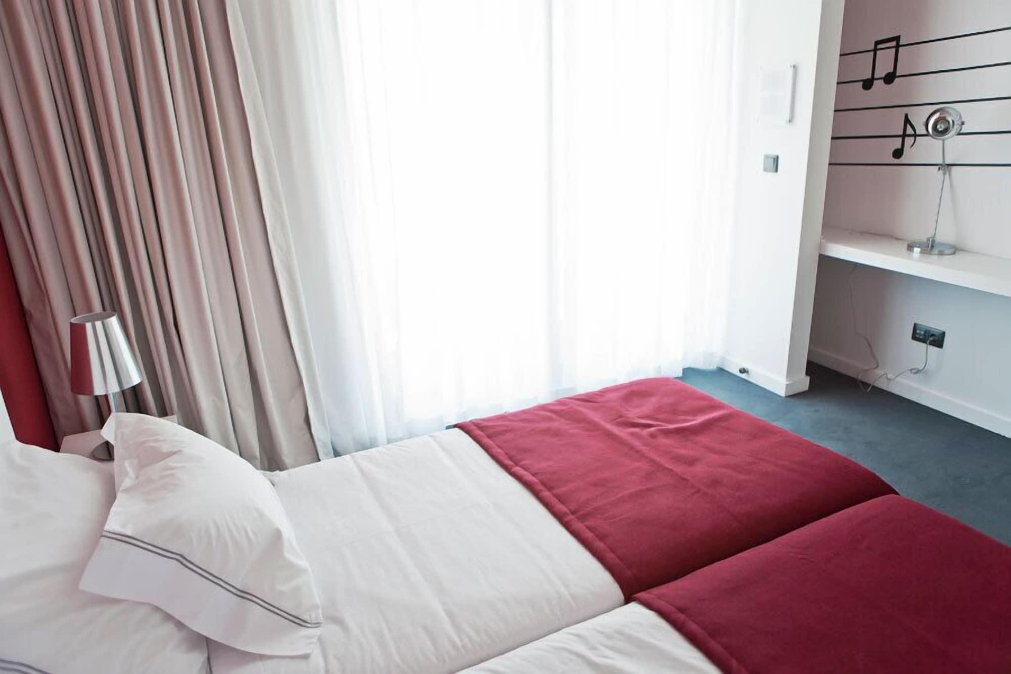 Real Abadia, Congress & Spa Hotel Alcobaca Exterior photo